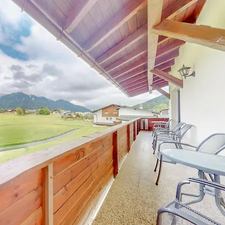 Jonghof 3 アパート